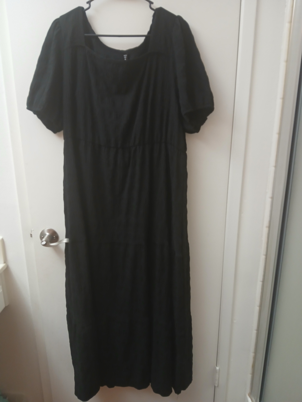 SHEIN Black Puff Sleeve Maxi Dress